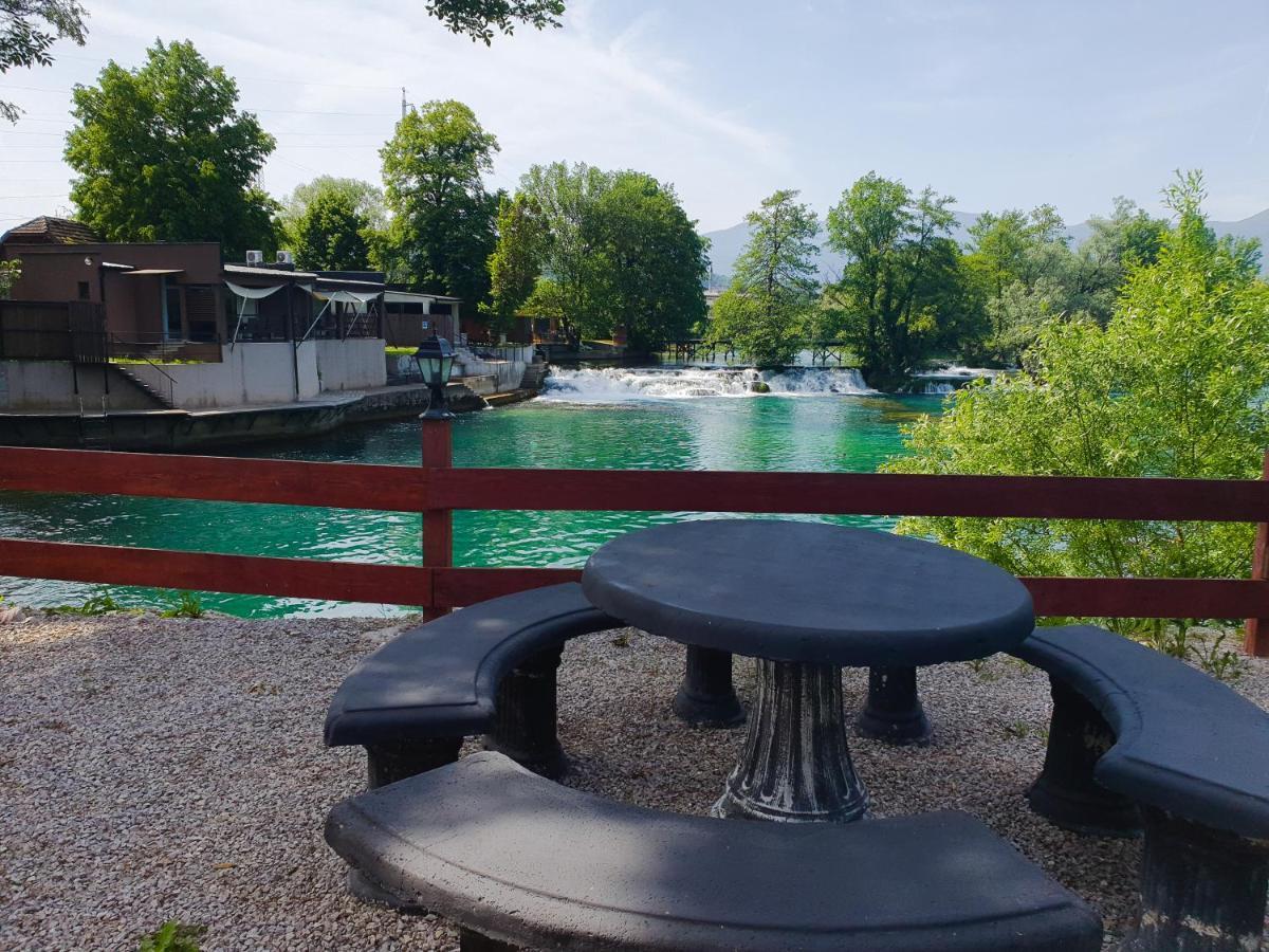 Holiday Home Waterfall View Bihać Extérieur photo