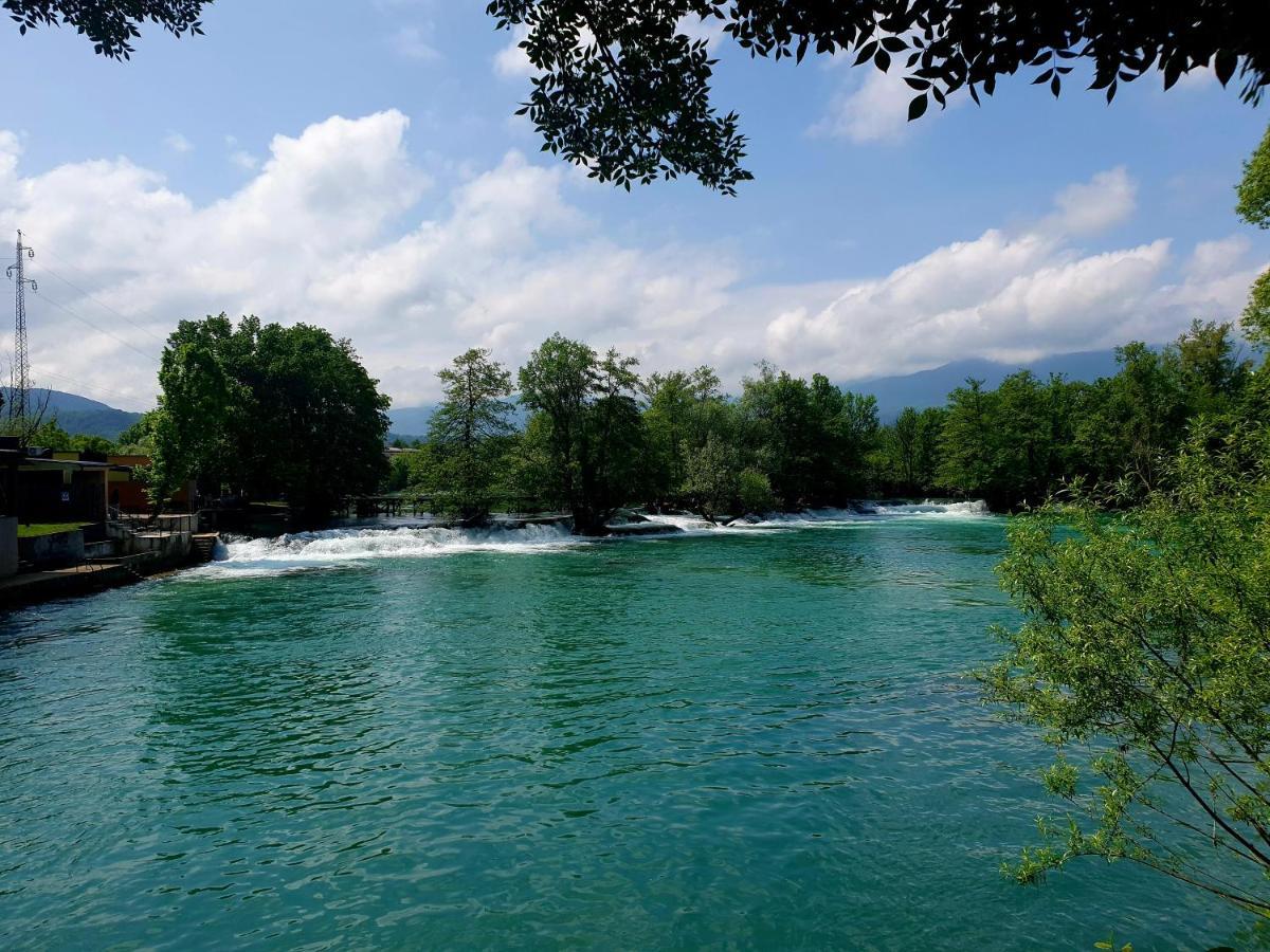 Holiday Home Waterfall View Bihać Extérieur photo